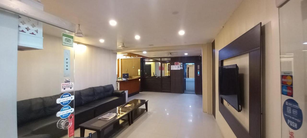 Hotel Sita Palace On Heritage Ghats Of Benaras Benares Buitenkant foto