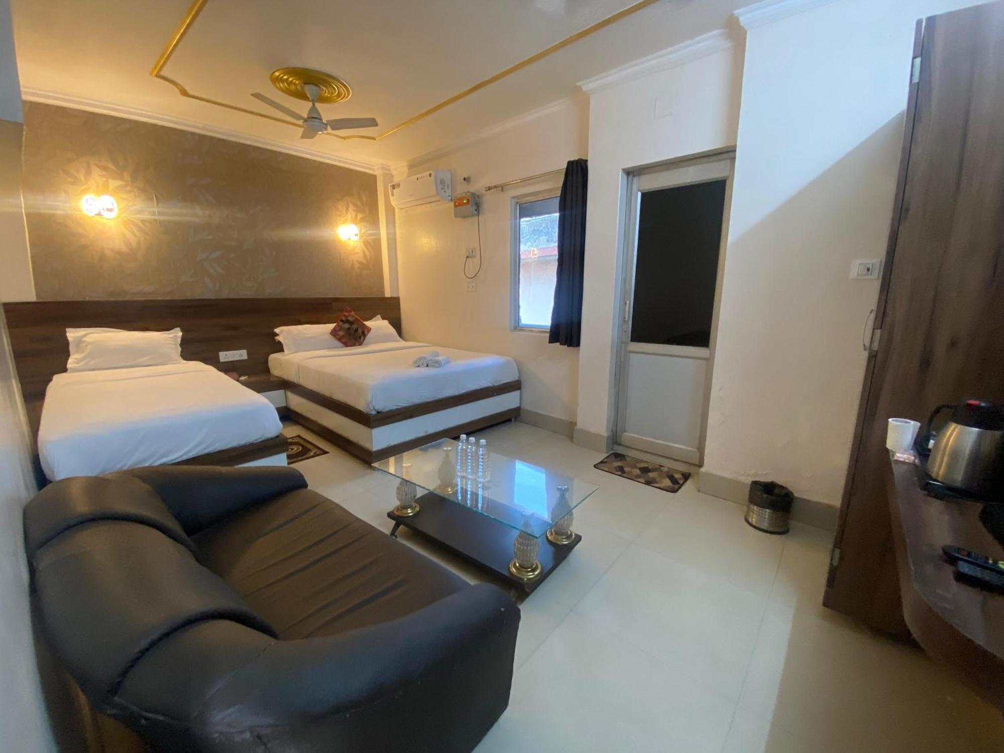 Hotel Sita Palace On Heritage Ghats Of Benaras Benares Buitenkant foto