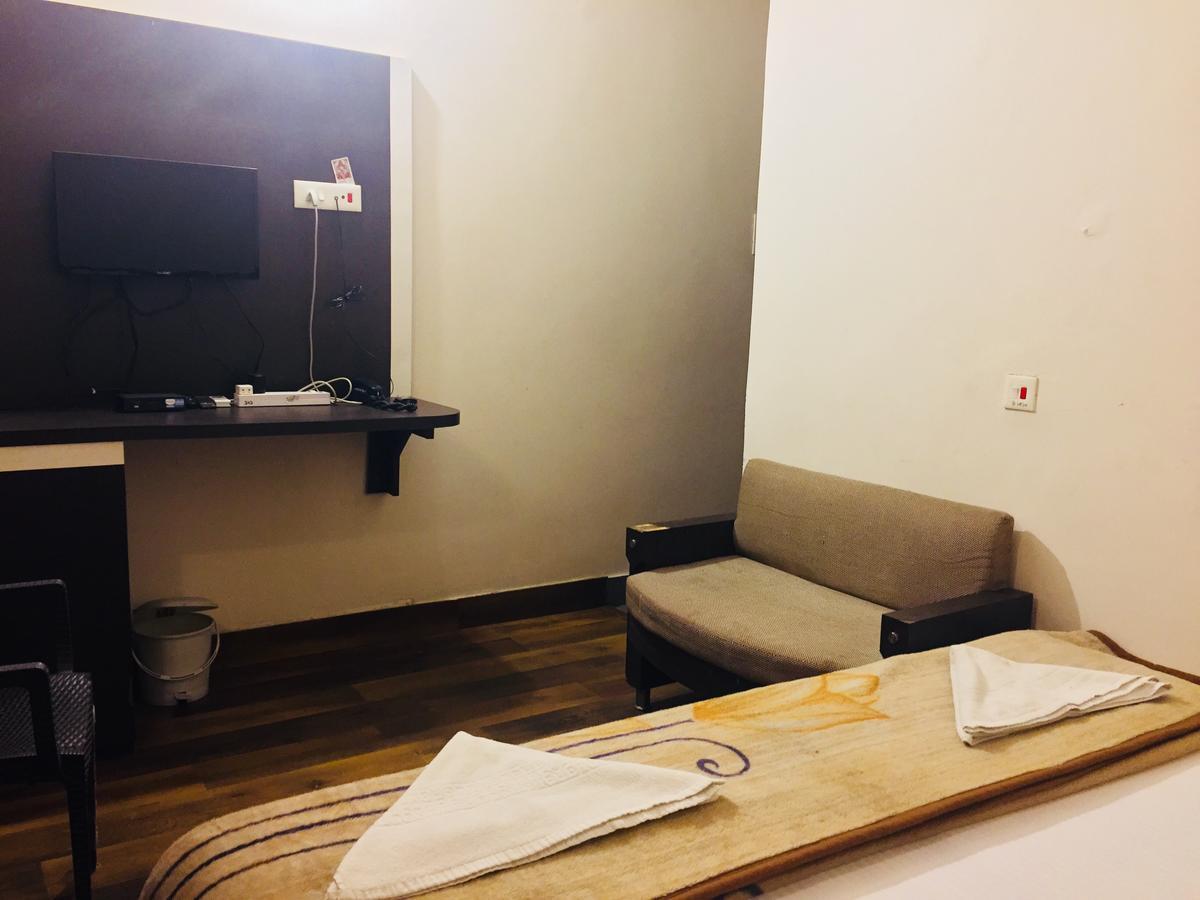 Hotel Sita Palace On Heritage Ghats Of Benaras Benares Buitenkant foto